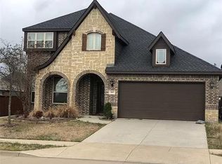 289 Burnett Dr, Lavon, TX 75166