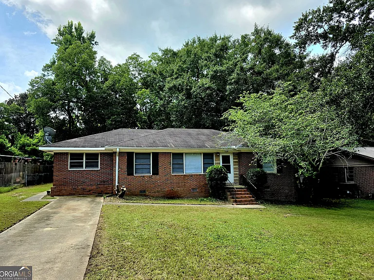2639 Tredway Dr — Photo 26