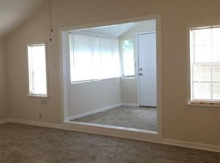 1229 Kyle Bnd, Clute, TX 77531