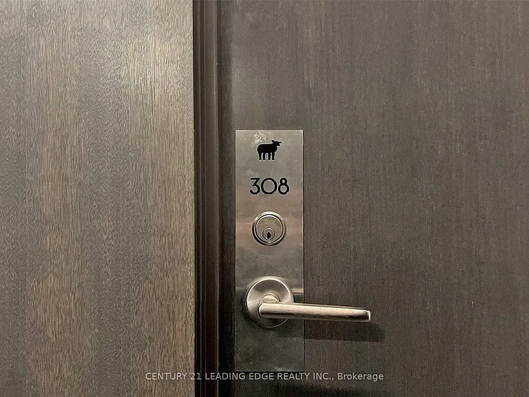 11 Charlotte St #308 — Photo 6