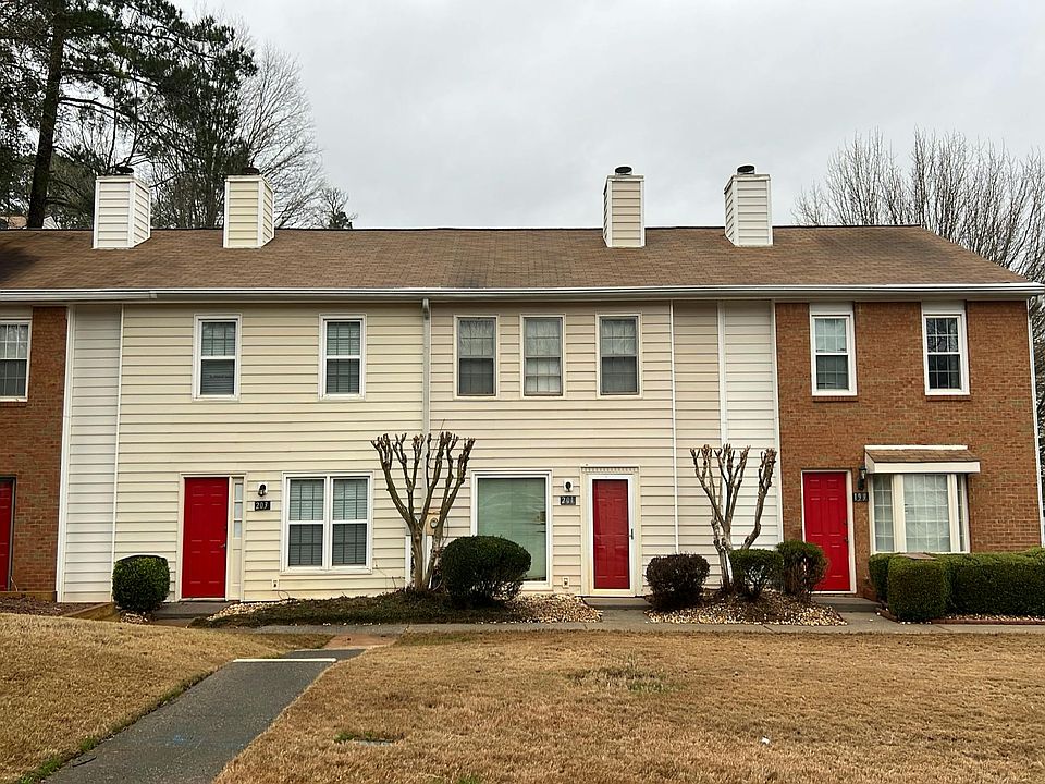 1st image of 201 Holcomb Ferry Rd