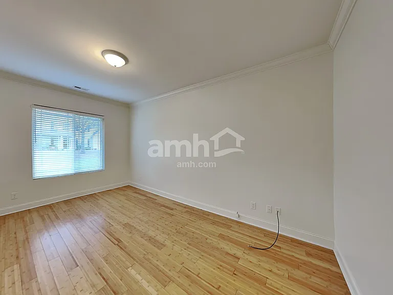 5823 Parkstone Dr — Photo 6