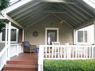 5406 Lakeshore Rd, Fort Gratiot, MI 48059