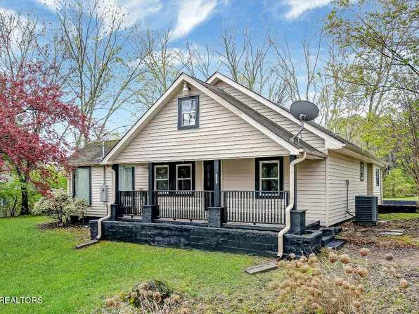 2005 Robinson Rd, Knoxville, TN 37923