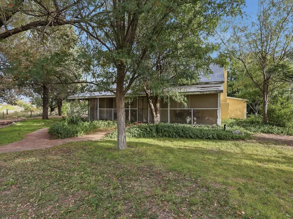 200 E Musquiz Dr, Fort Davis, TX 79734