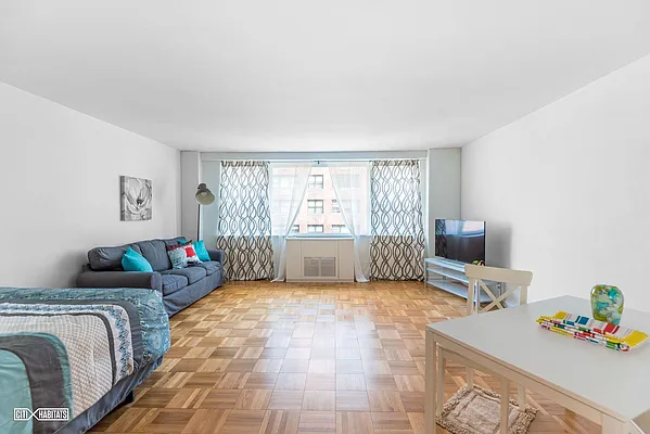 Sold by Citi Habitats | media 1