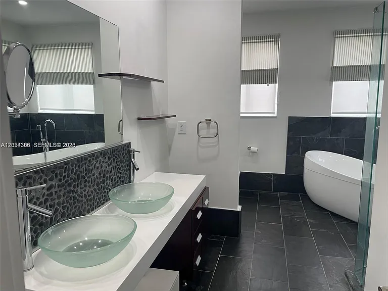 6644 SW 163rd Pl — Photo 10