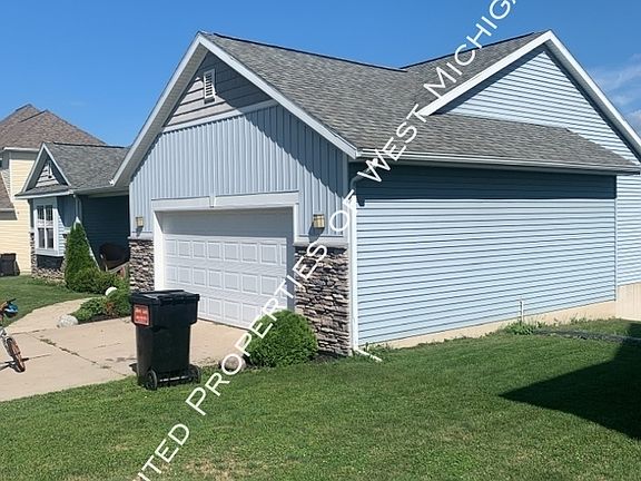 2nd image of 1691 Sweet Grass Dr SE