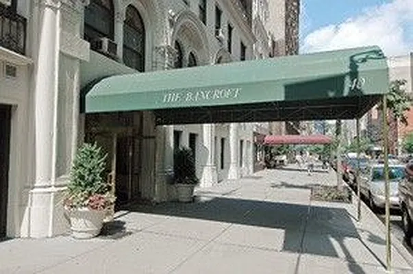 Sold by Corcoran | media 23