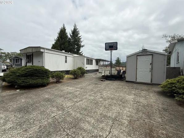 63659 Clear View Dr, Coos Bay, OR 97420