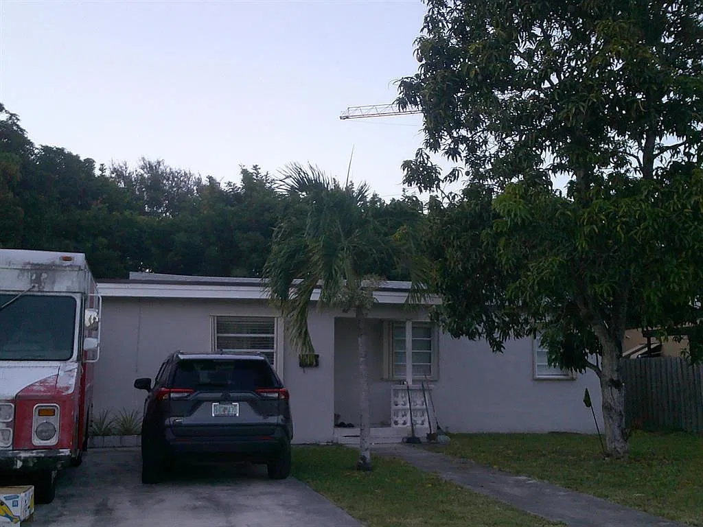 1500 N Ocean — Photo 1
