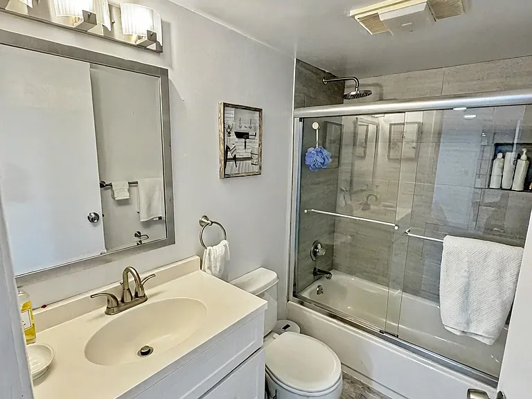 15 Linda Ln — Photo 17