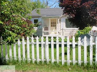 2032 W Miller Rd, Lansing, MI 48911