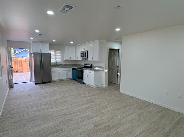321 E I St #B