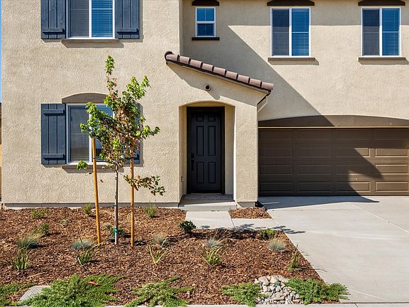 Welcome to 2377 Sather St at Eastwood of Machado Ranch in Manteca, CA.