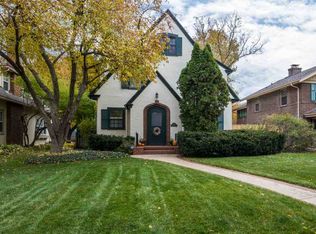 2007 Clinton St, Rockford, IL 61103