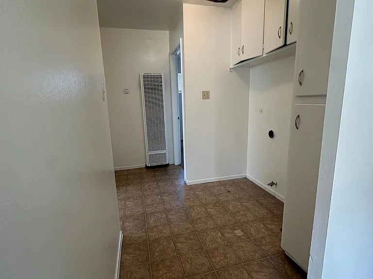 111 W Locust Ave #111 — Photo 8