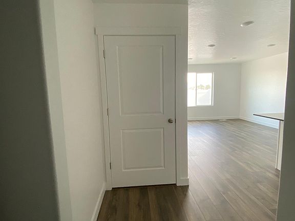5th image of 1132 E Pilot St #1132