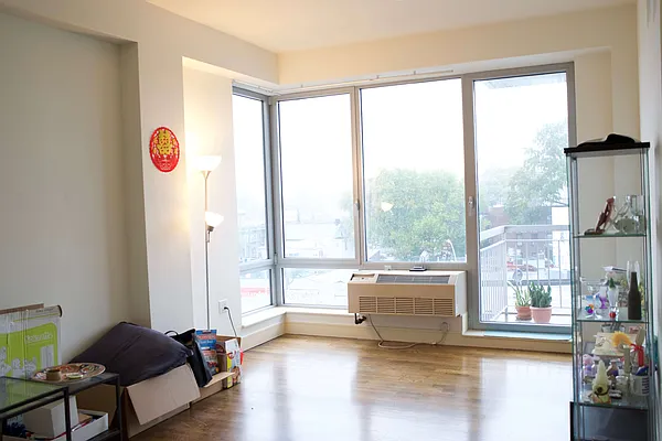 Sold by Momentum Real Estate LLC | media 34