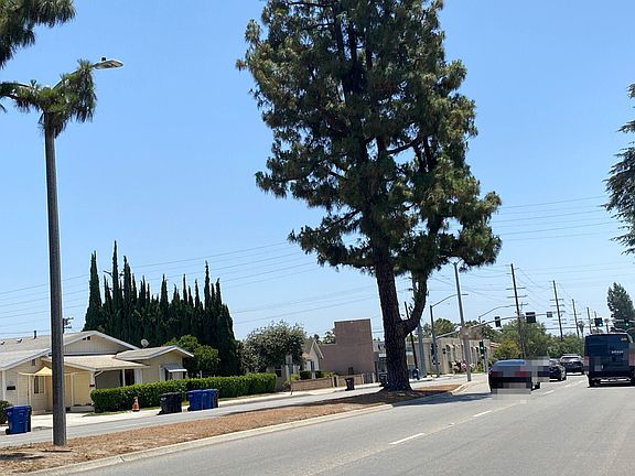 4th image of 5436 Baldwin Ave