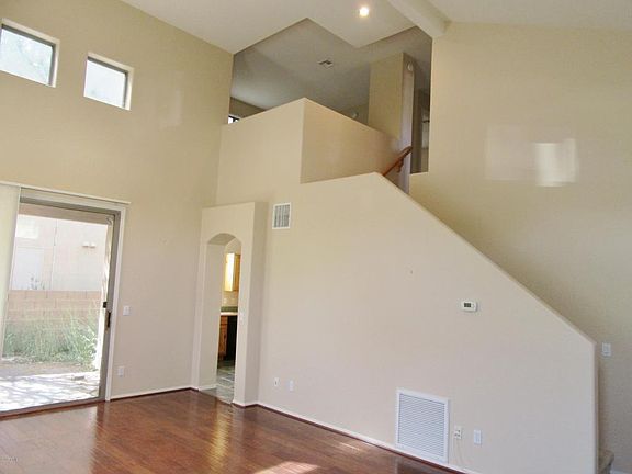 3rd image of 4025 N Star Park Pl