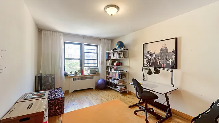 Rented by Emor Management Inc. | media 26