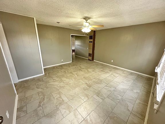 4th image of 4208 SE 26th St