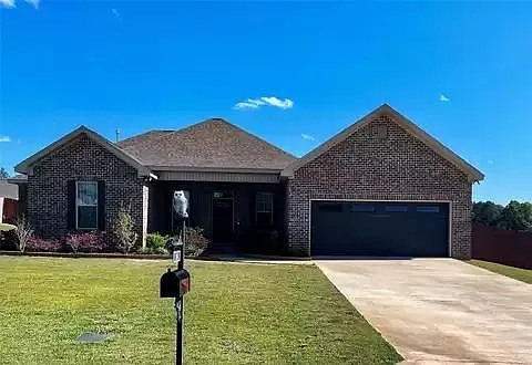 105 Alisha Ct — Photo 1