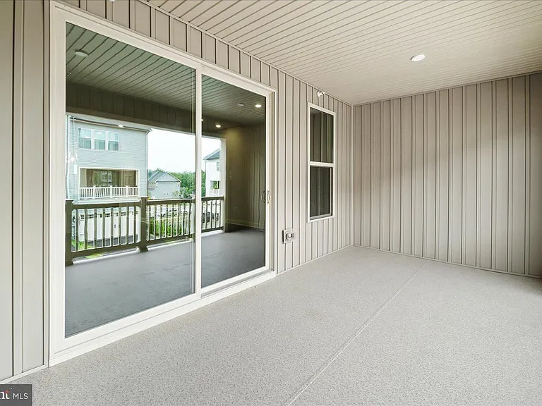 10132 Lake Linganore Blvd — Photo 21
