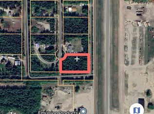 2410 Grumman St, North Pole, AK 99705