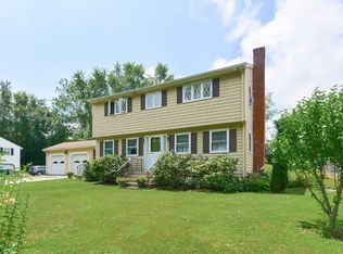 9 Dana Dr, Oxford, MA 01540