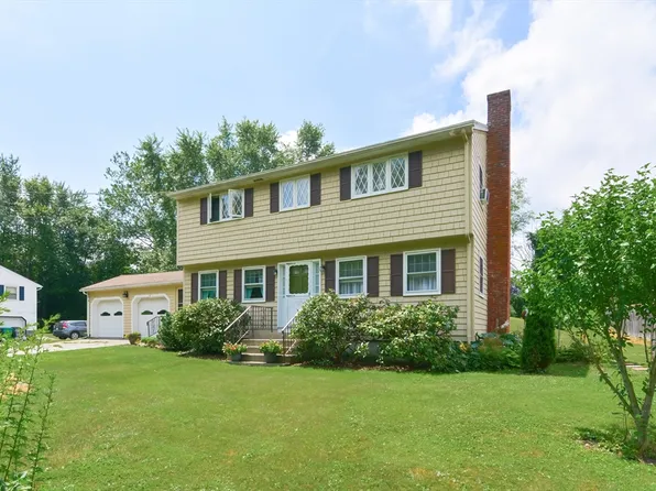 9 Dana Dr, Oxford, MA 01540