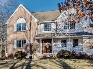 16 Carriage Way, North Reading, MA 01864