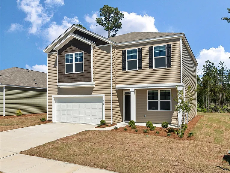 492 Lake Ridge Blvd — Photo 2