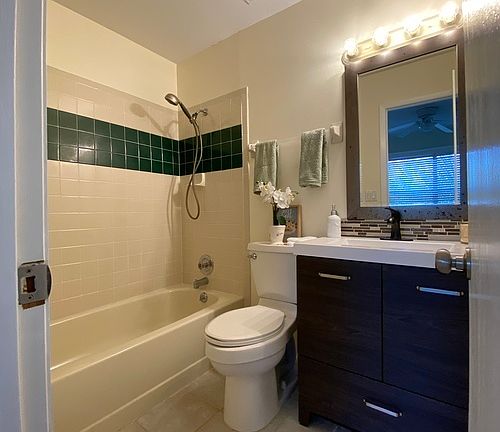4th image of 612 Casa Park K Ct #612