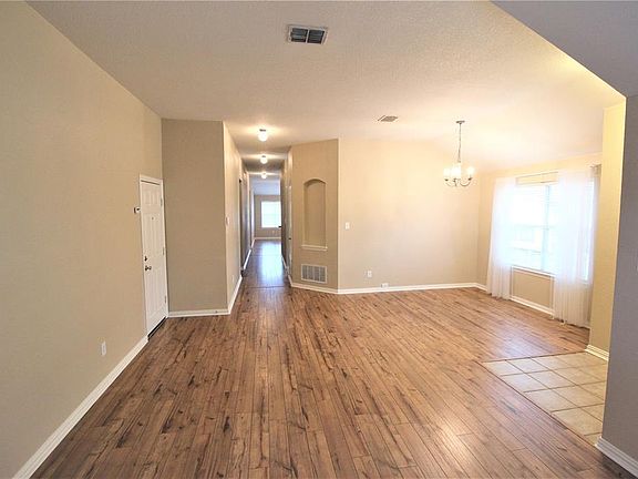 3rd image of 2713 Enchanted Eve Dr