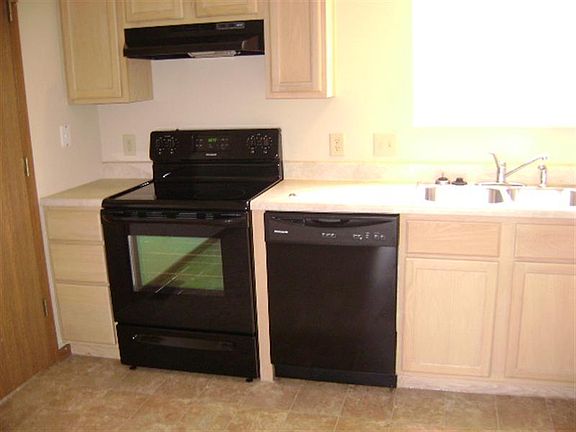 5th image of 42 Spring Water Ct