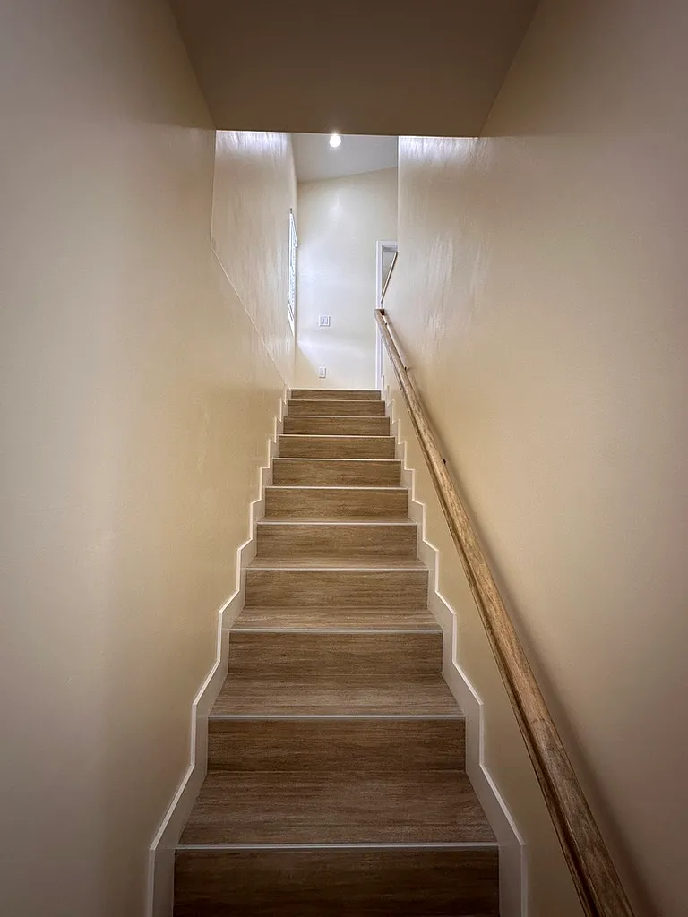 2 bed, 700 sqft, $3,000 — Photo 4