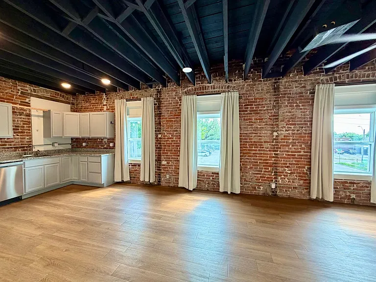 2202 Lexington Ave #A — Photo 16