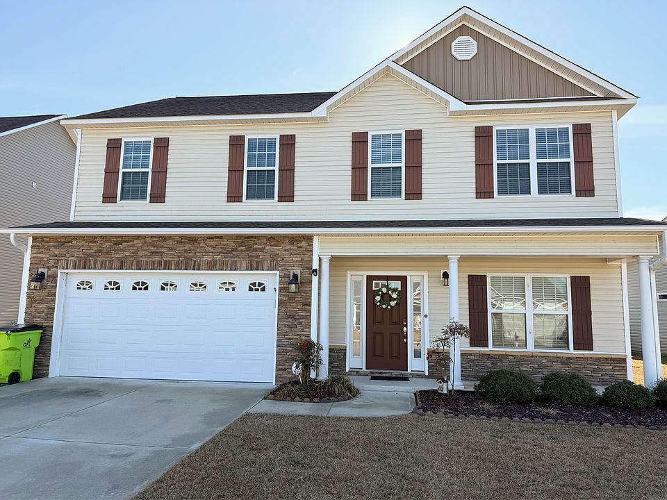 1st image of 207 Craftsman Dr
