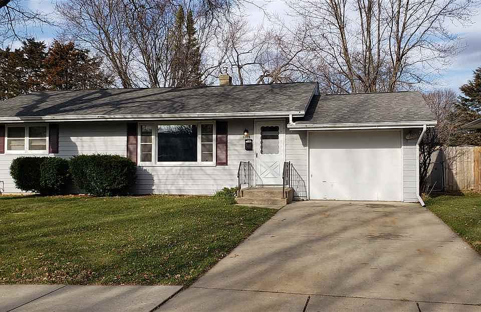 1st image of 3818 Dakota Ln