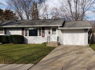 3818 Dakota Ln, Rockford, IL