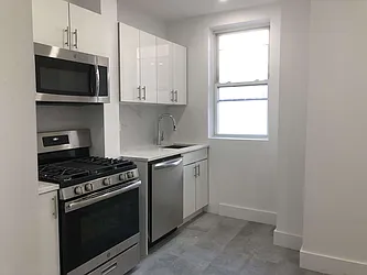 Rented by Bruma Realty LLC