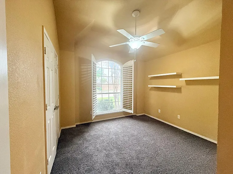4501 Aspen Glen Rd — Photo 16