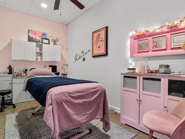 809-811 Broadway image 22 of 29