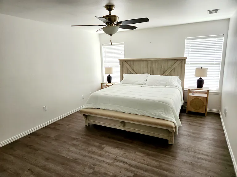 720 Mackenzi Dr — Photo 10
