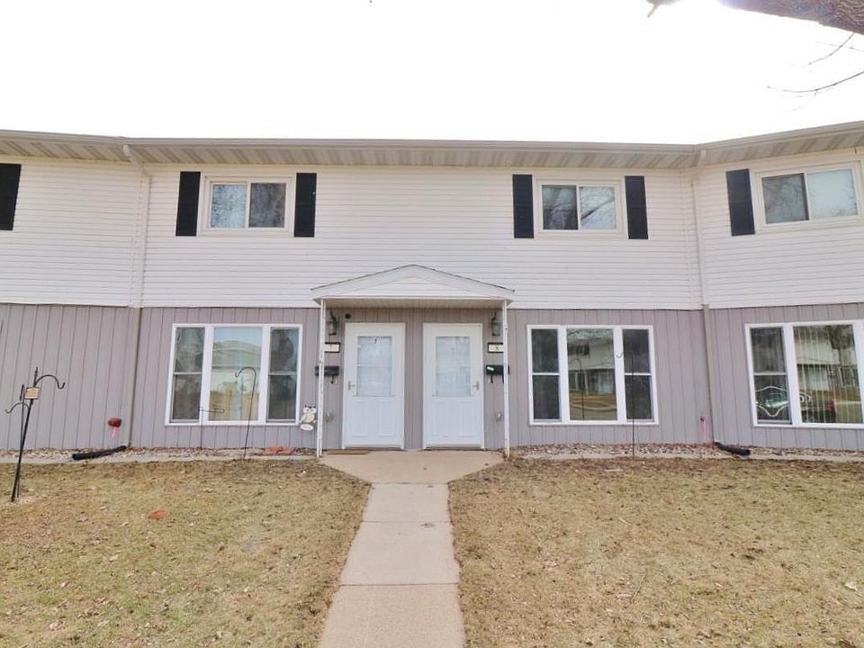 1st image of 8 Westfield Cir