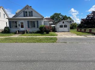 64 Narragansett Blvd, Chicopee, MA 01013