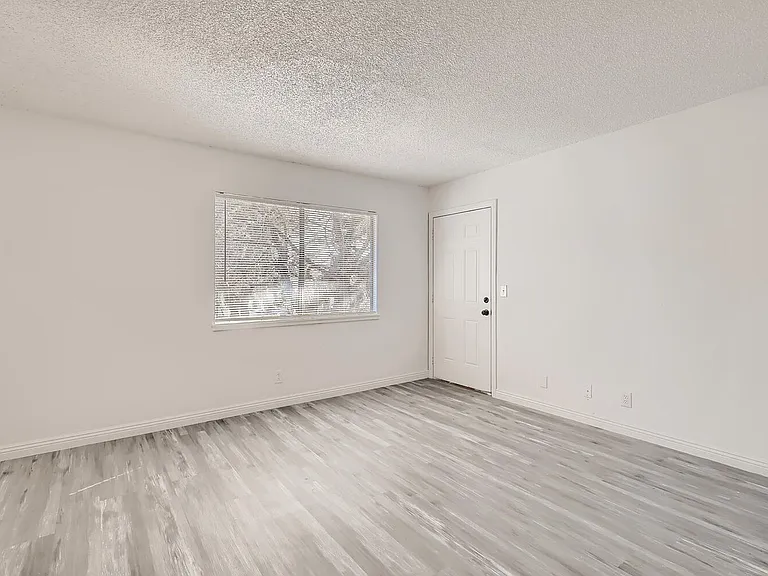 4364 Tara Ave #D — Photo 5