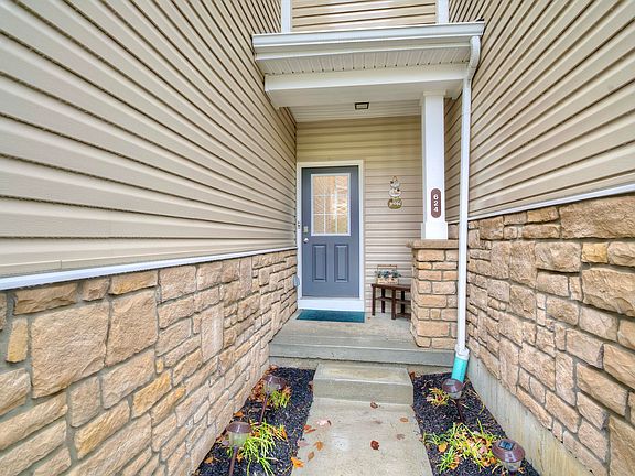 3rd image of 624 Morven Park Dr #6D